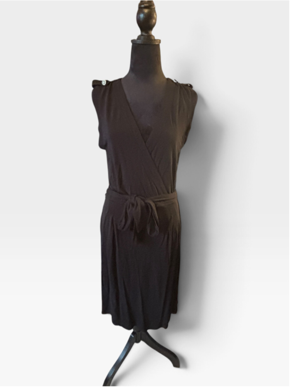 Banana Republic Black Sleeveless V Neck Dress - Size M